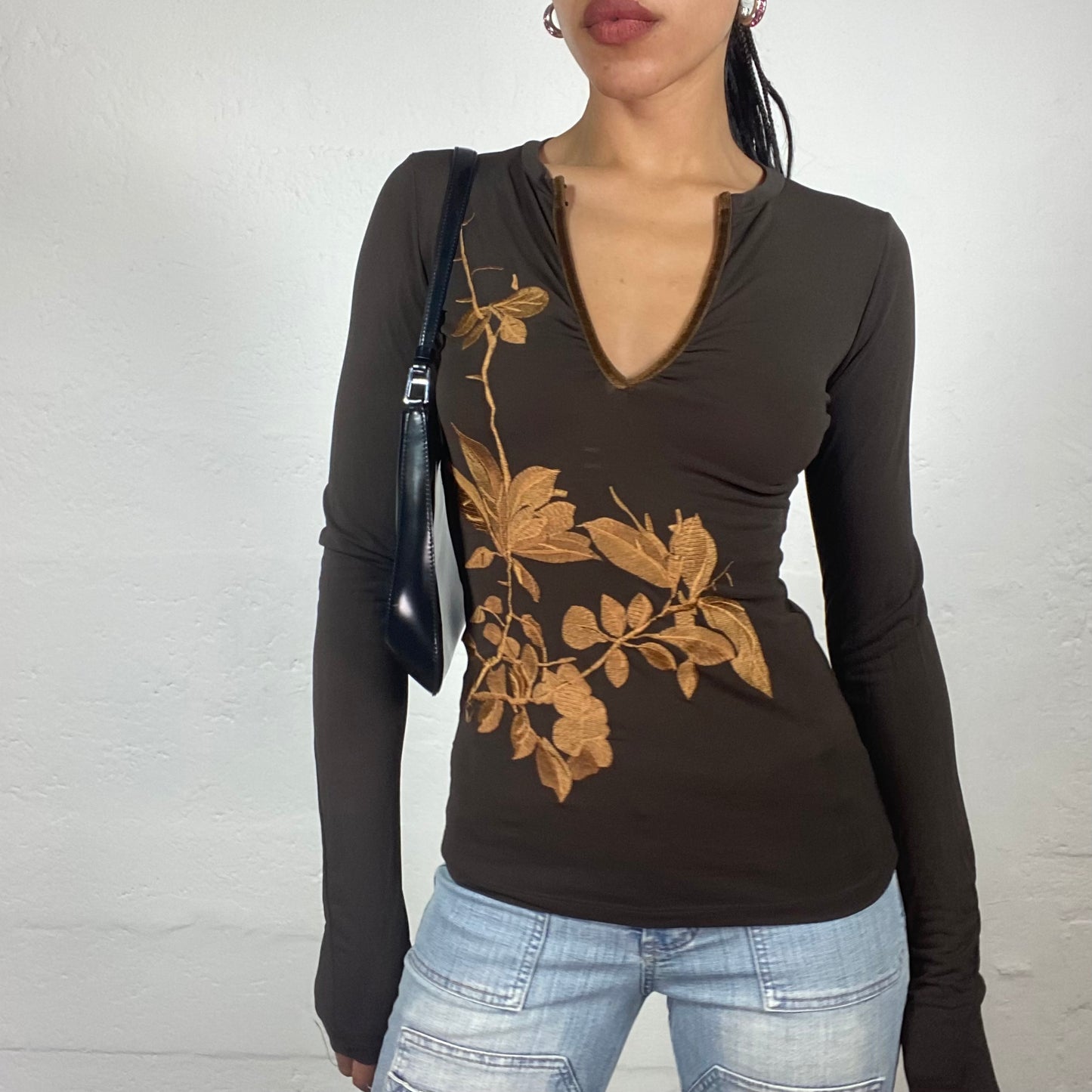 Vintage 2000’s Boho Girl Brown Longsleeve V-Cut Top with Sand Colour Floral Print (M)