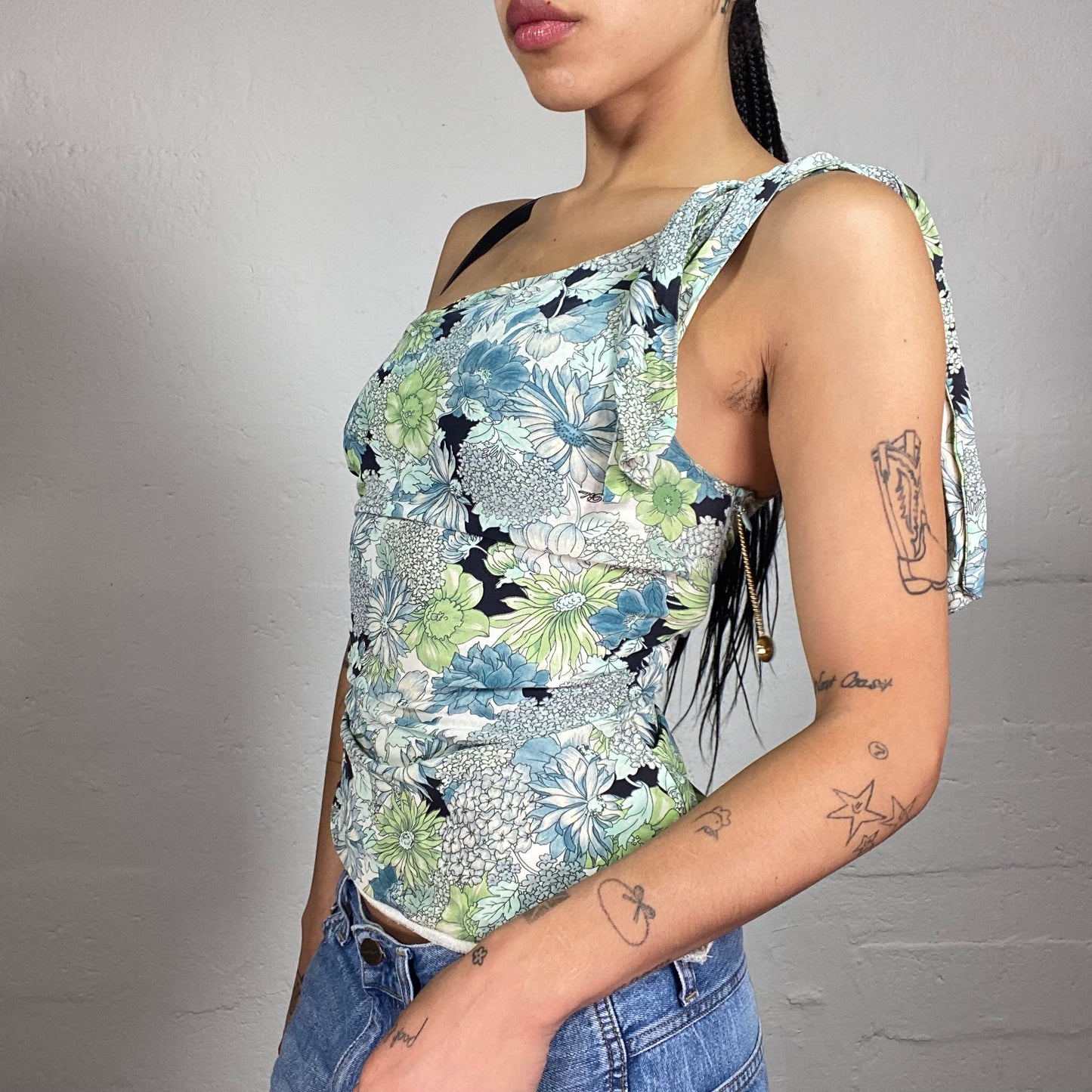 Vintage 2000's Romantic Summer Blue and Green Flower Print One Shoulder Top (M)