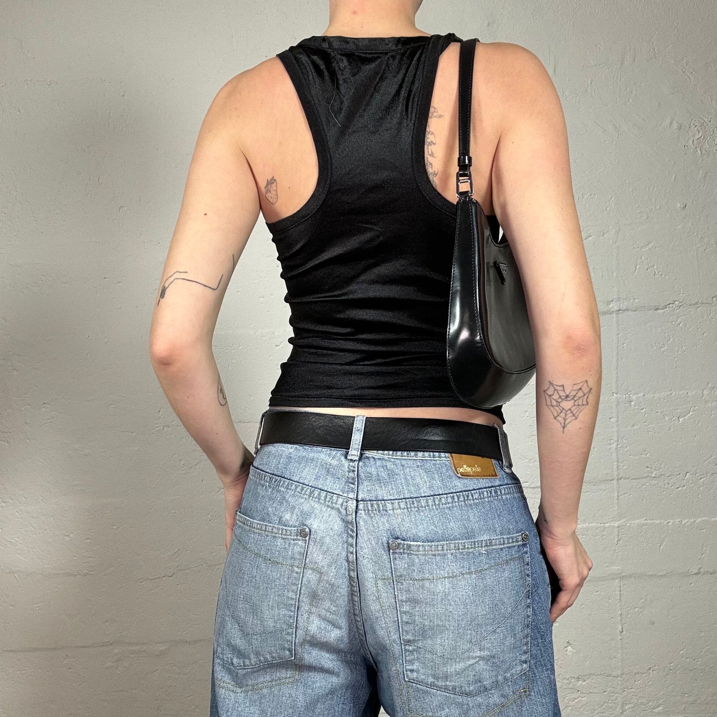 Vintage 2000's Sporty Black Top with Red „Sport Academy“ Print and Buckle Detail (S/M)