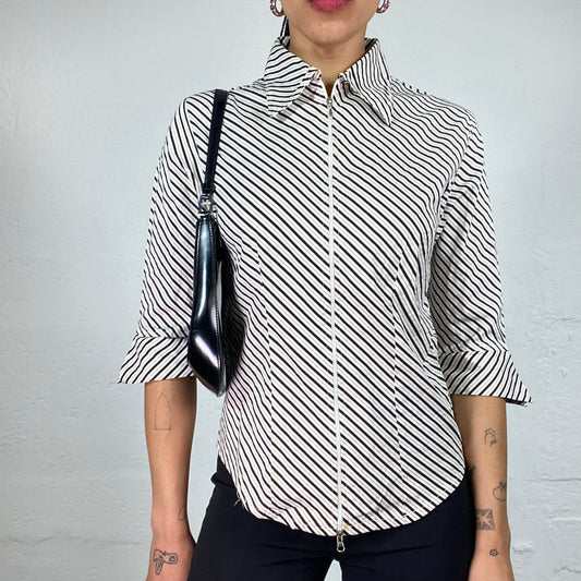 Vintage 2000's Office Girl White and Black Striped Zip Up Collared 2/4 Sleeve Shirt (XL)