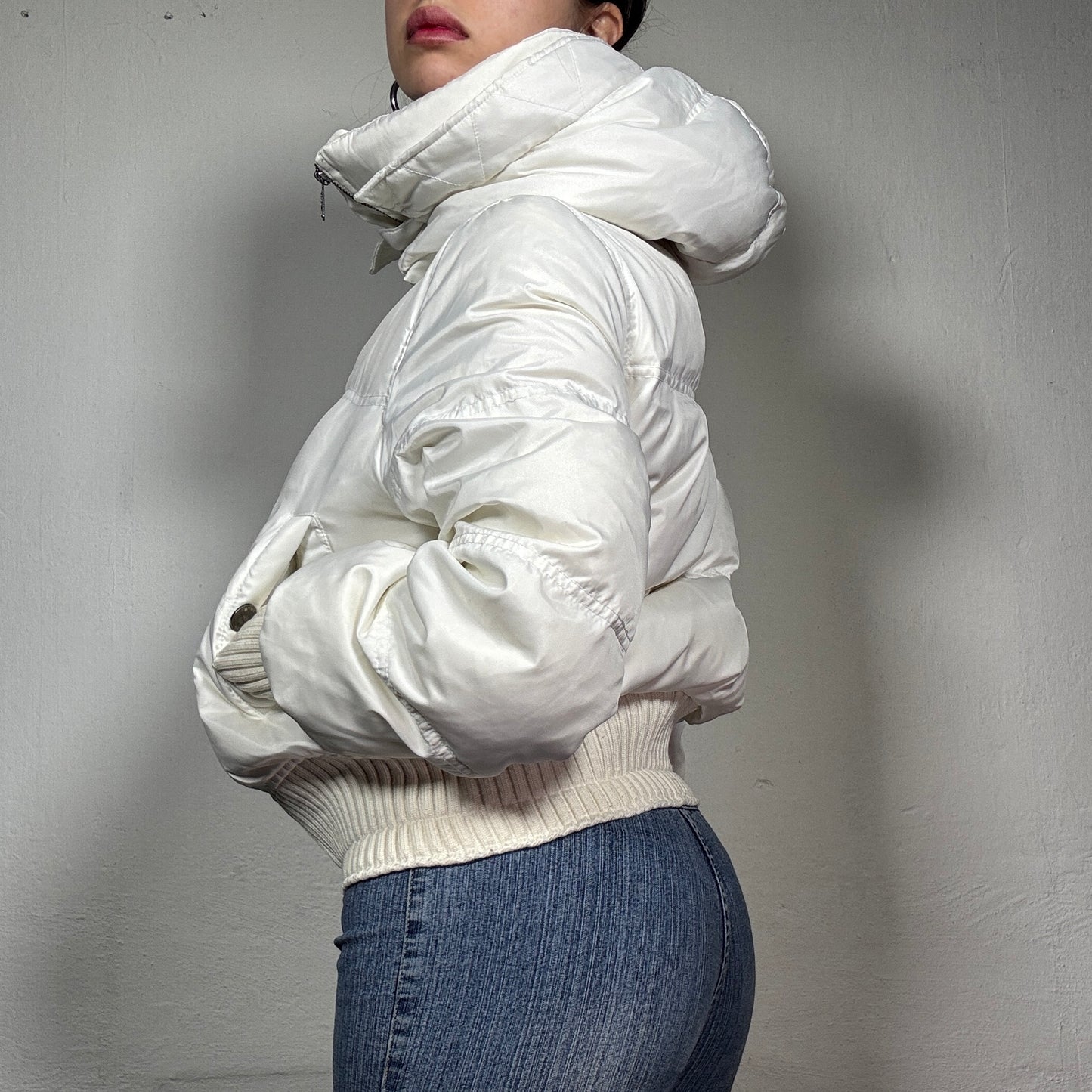 Vintage 2000’s White Y2K Puffer Jacket with High Neck (S)