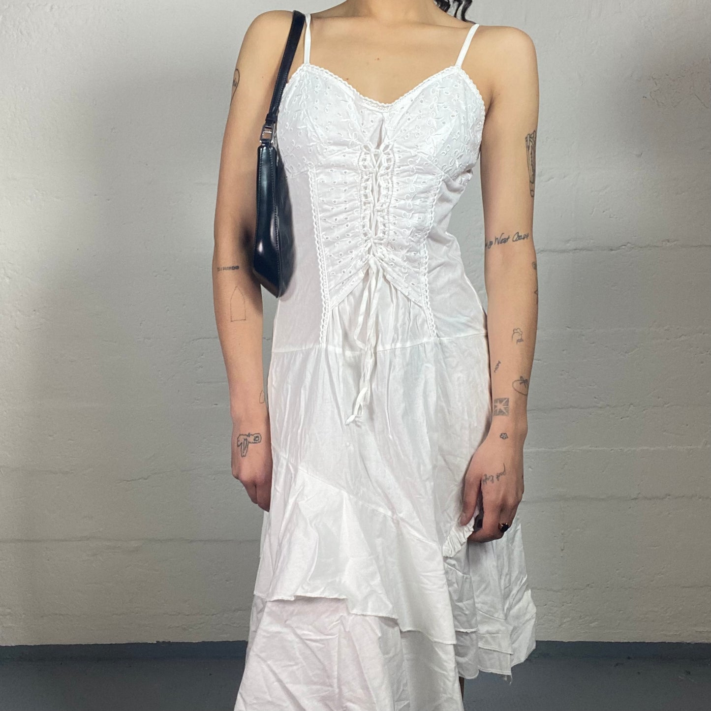 Vintage 2000's Coquette White Summer Layered Midi Cami Dress with Lace Up Front Detail (M)