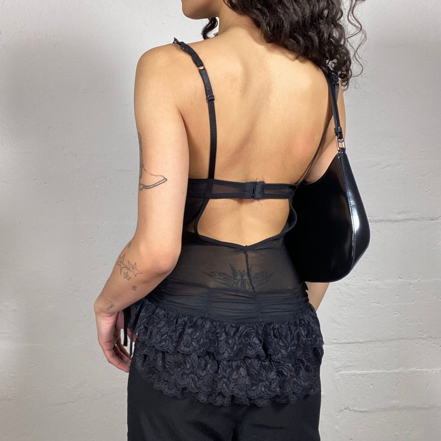 Vintage 2000's Gothic Feminine Black Lace Cami Top with Open Back and Bottom Lace Trim (S)