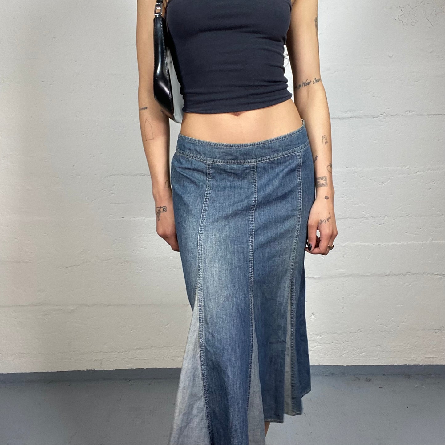 Vintage 2000's Downtown Girl Pencil Fit Two Tones Denim Midi Skirt (M)