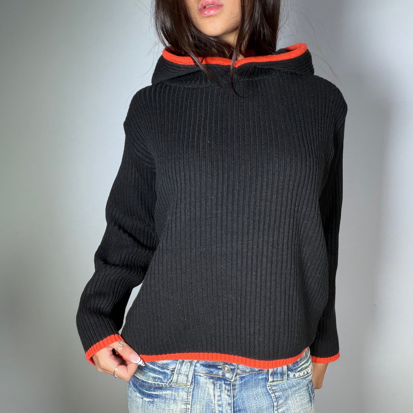 Vintage 90’s Sporty Black Hooded Knit Pullover with Red Trim (M)