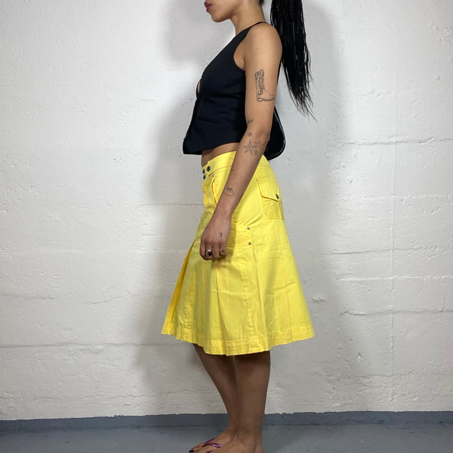 Vintage 2000's Summer Lemon Yellow Low Waisted Pleated Midi Skirt (S)