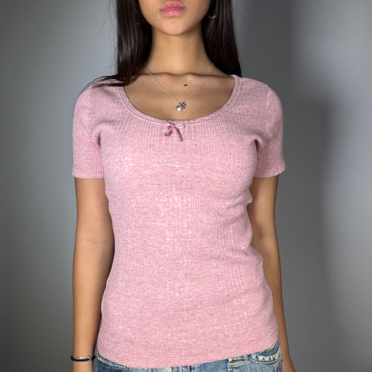 Vintage 90’s Cute Pink Ribbed Knit Baby Tee with Bow Detail (M)