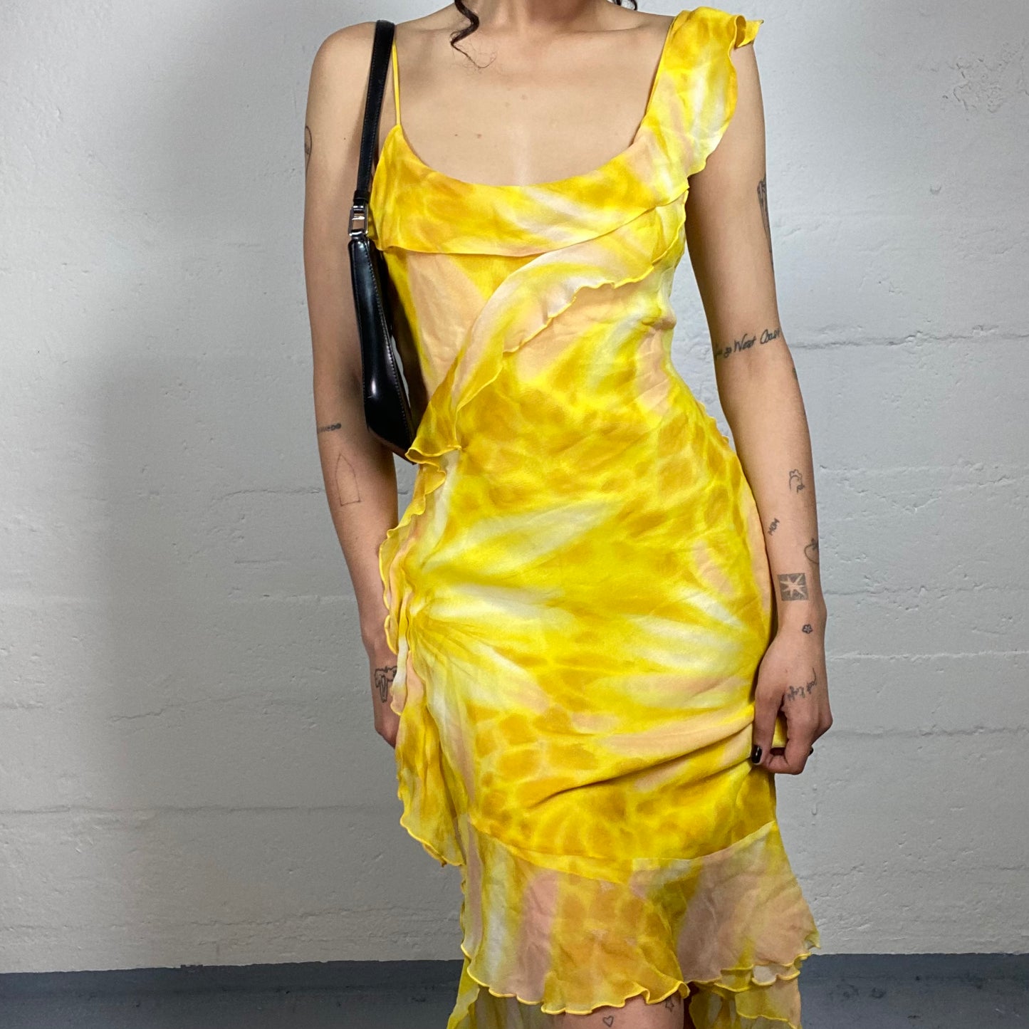 Vintage 2000's Summer Romantic Yellow Layered Asymmetric Printed Dress with Ruffles (M)