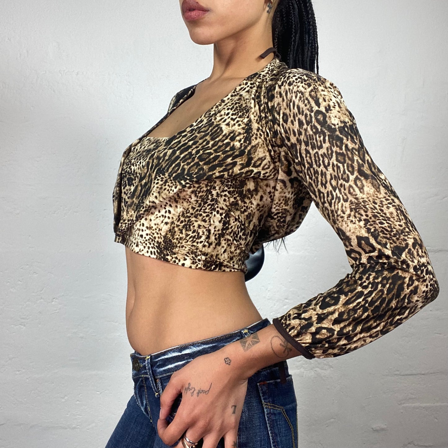 Vintage 2000's Downtown Glam Sand and Brown Toned Leo Printed Longsleeve Cropped Top with Open Back (S)
