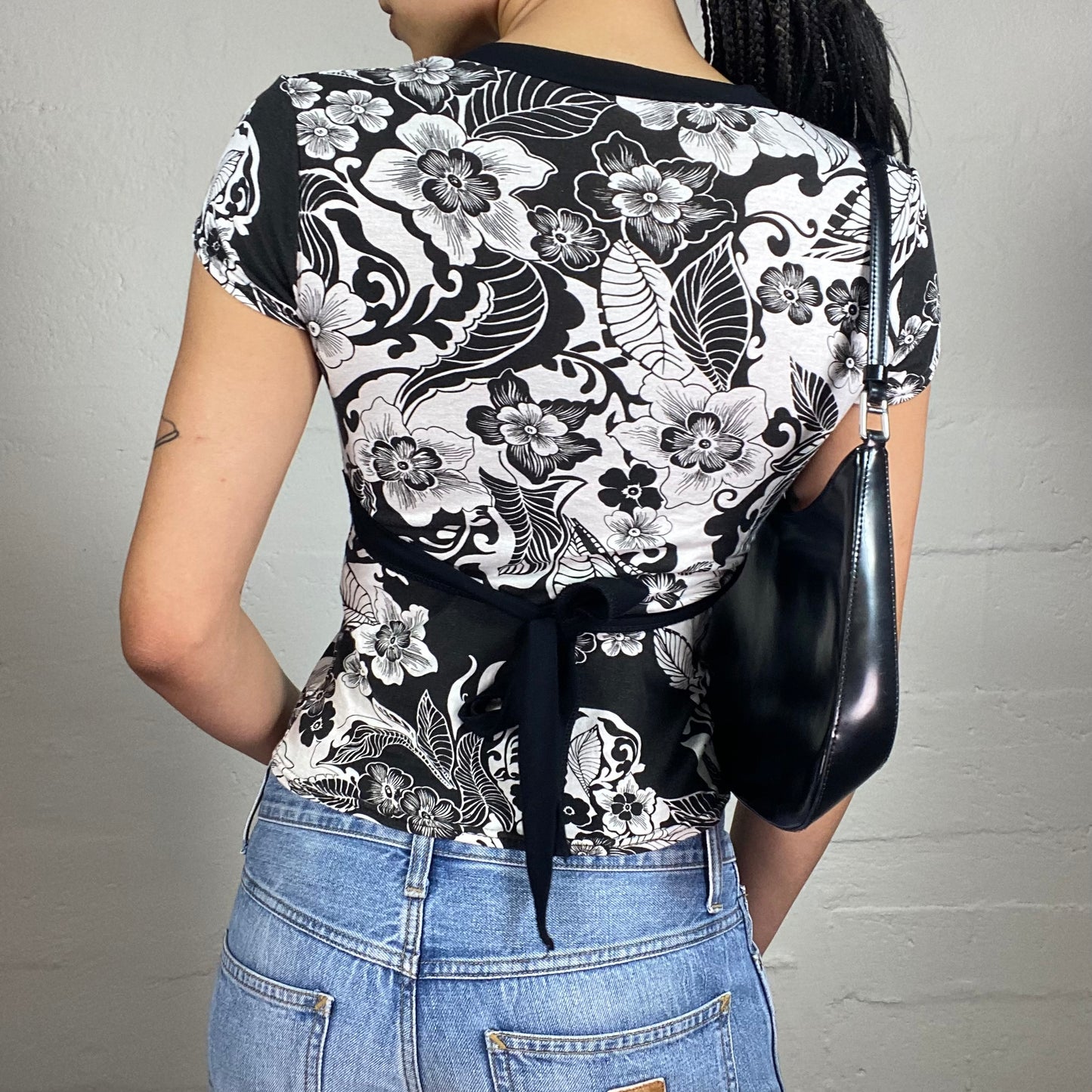 Vintage 2000's Coquette Black and White Wrapped Bra Printed Doll Fit Top (S)