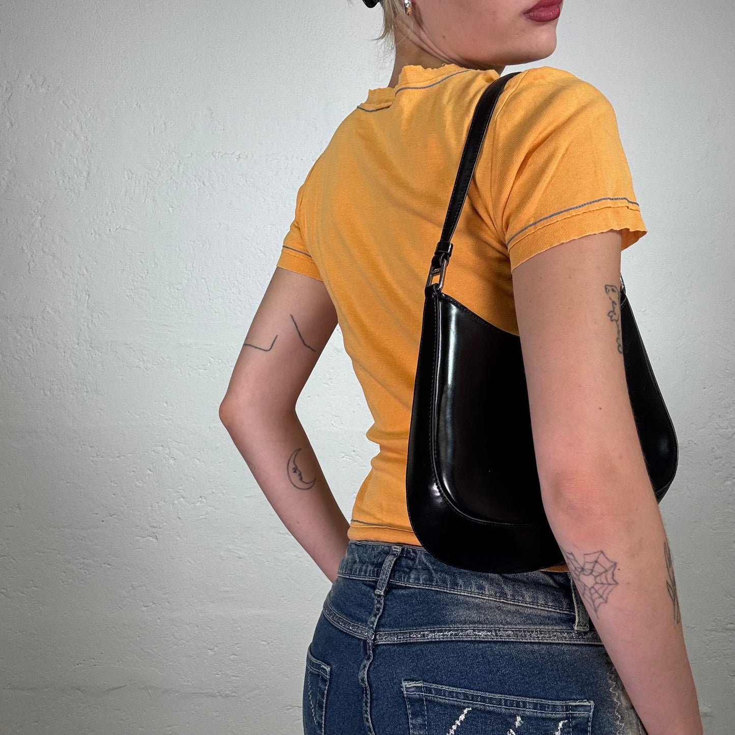Vintage 2000's Skater Girl Orange Shirt with Contrast Stiching and Flower and ‚Kocca‘ Embroidery (S)g