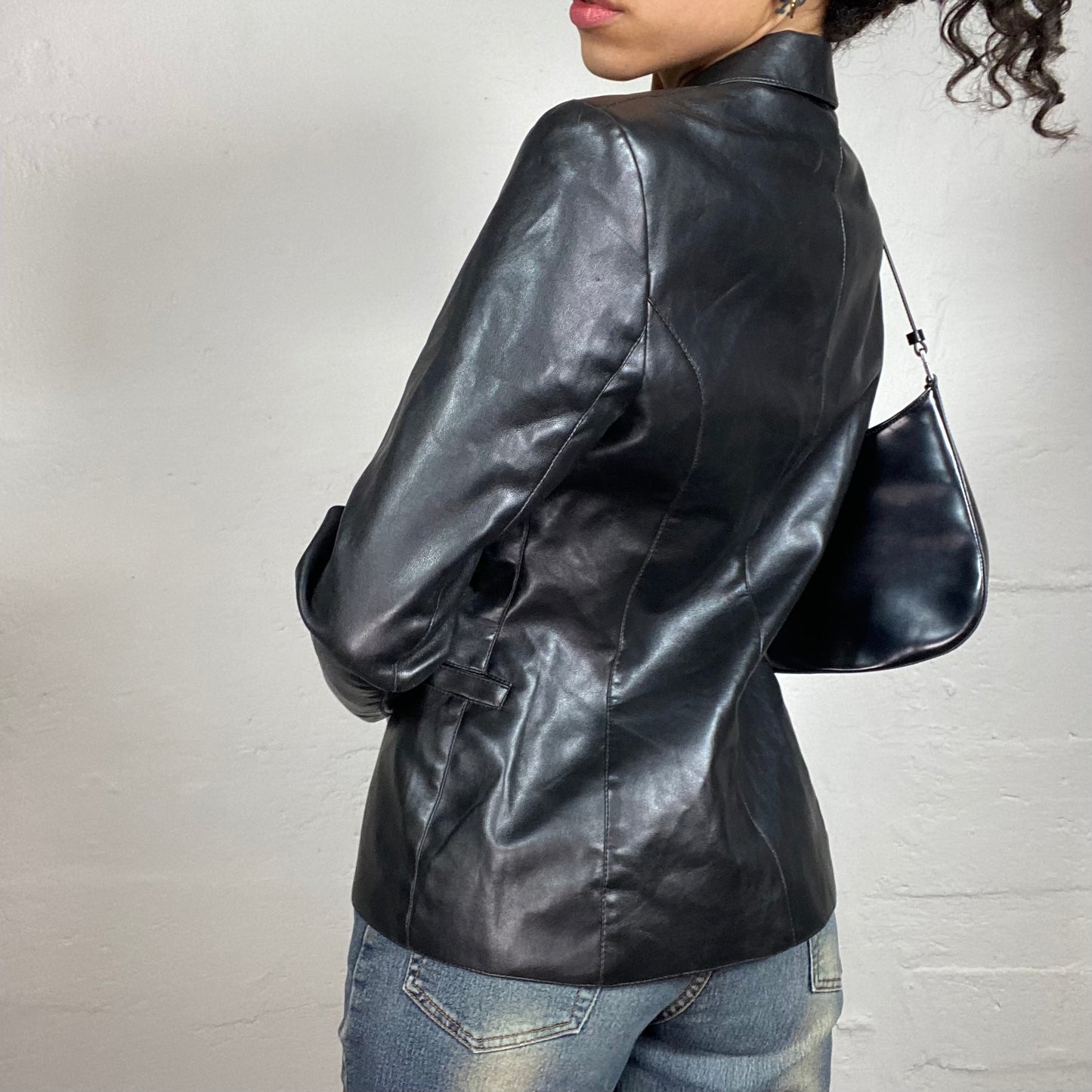 Vintage 2000's Femme Fatale Black Glossy Leather Classy Blazer (M)