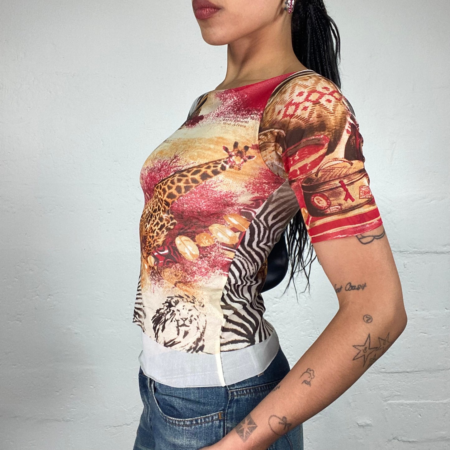 Vintage 2000's Summer Warm Toned Short Sleeved Top with Safari Print (S)