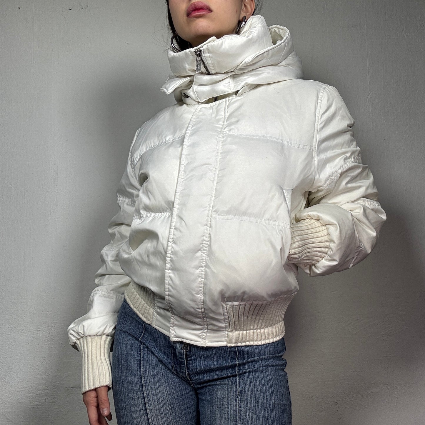 Vintage 2000’s White Y2K Puffer Jacket with High Neck (S)