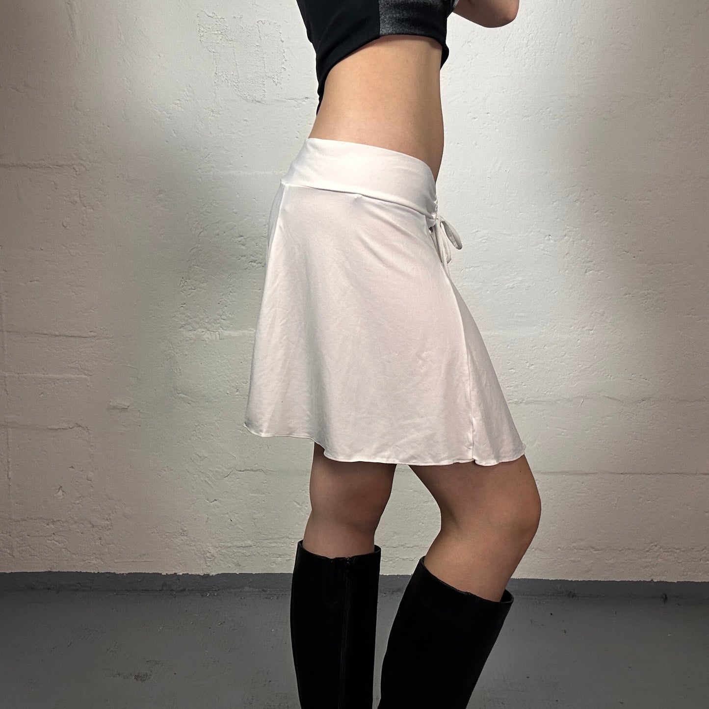 Vintage 2000's Summer Cowgirl White Rubbered Waist Skirt (S)