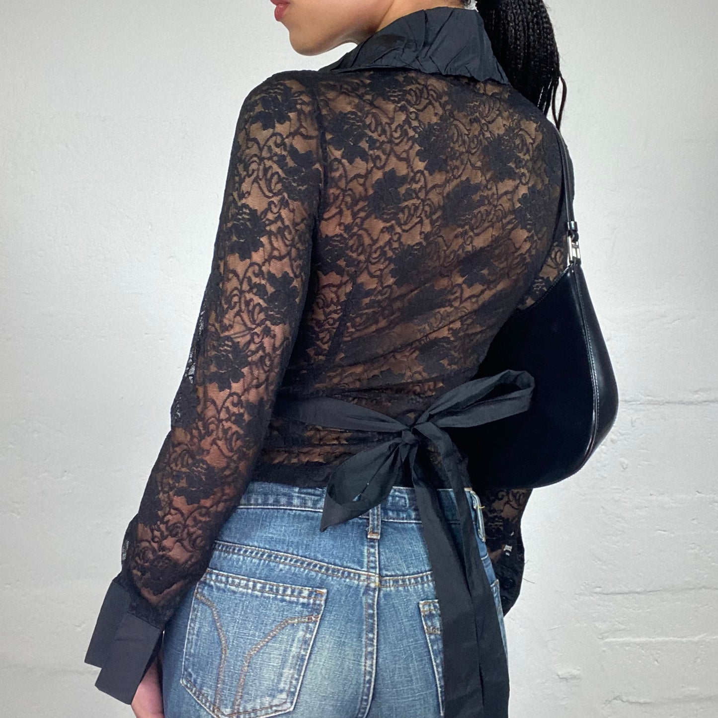 Vintage 2000's Romantic Black Lace Material See Theough Longsleeve Shirt (L)