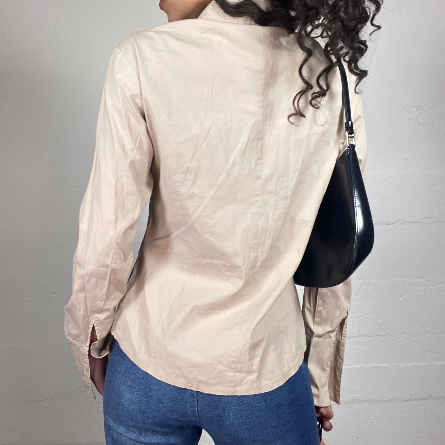 Vintage 2000's Casual Beige Zip Up Shirt with Classic Collar Detail (L)