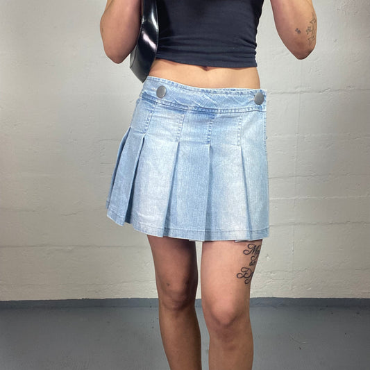 Vintage 2000's Summer Light Washed Denim Pleated Wrapping Mini Skirt (M)