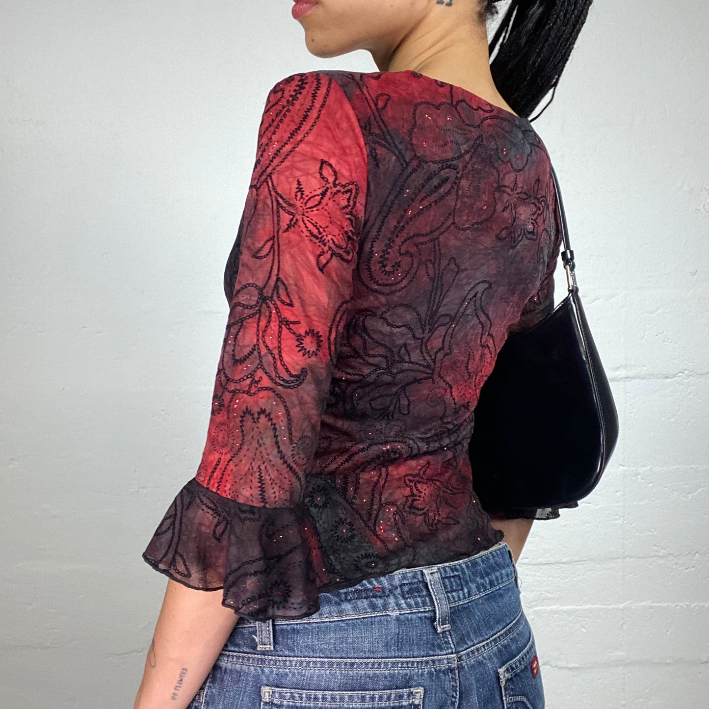 Vintage 2000's Vamp Style Tie-Dye Black and Red Textured 2/4 Sleeve Top (S)