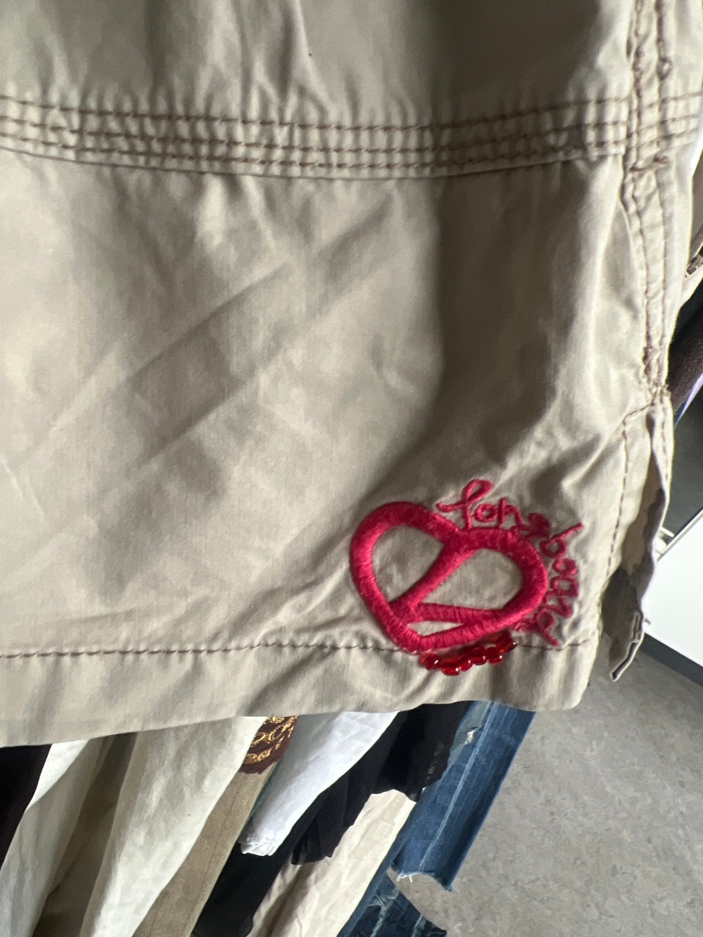 Vintage 90’s Sporty Beige Mini Skirt with Pocket Detail (S)