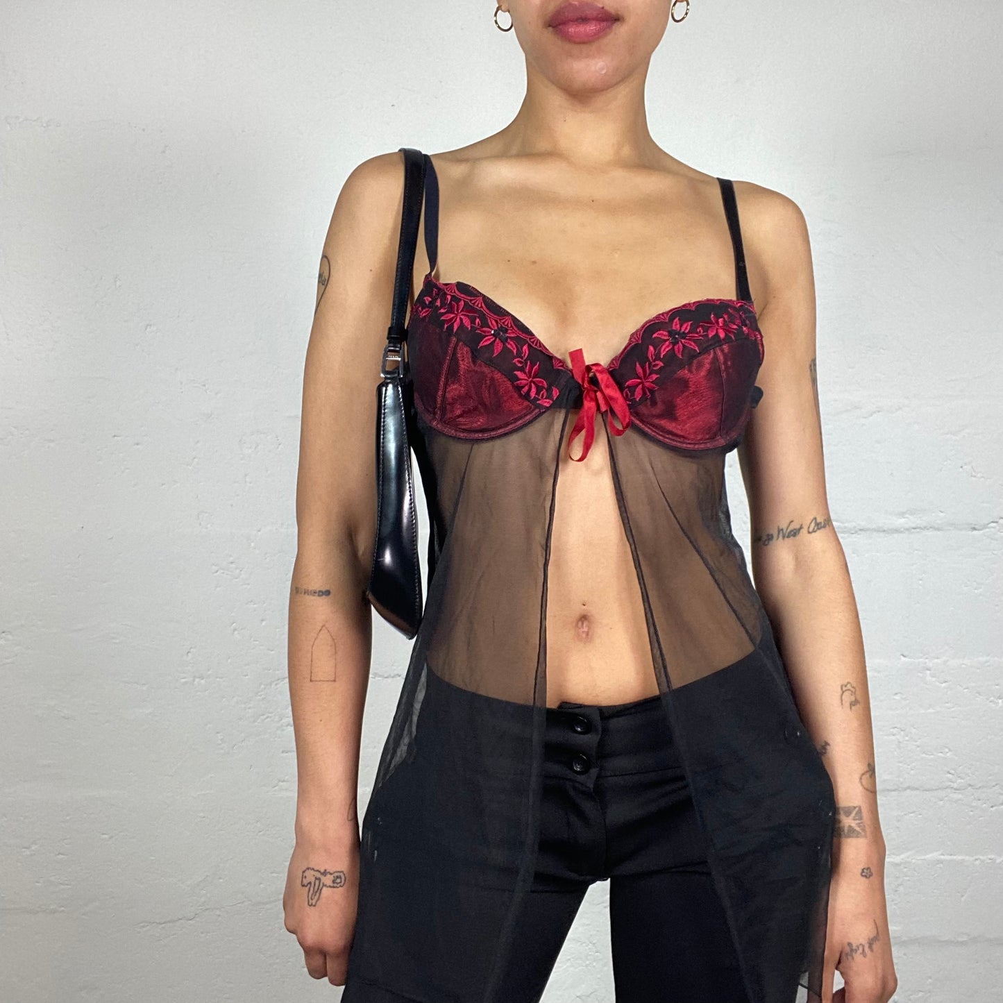 Vintage 2000's Romantic Lingerie Style Black Mesh Top with Red Lace Decorated Bra (M)