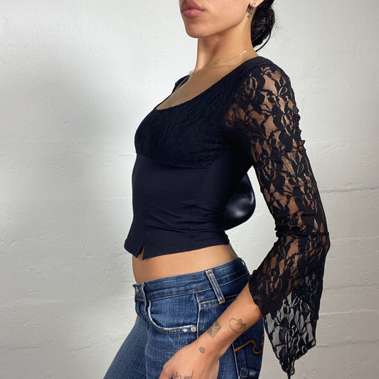 Vintage 2000's Romantic Midnight Blue Lace 3/4 Sleeves Top with Mini Bottom Cuts (M)