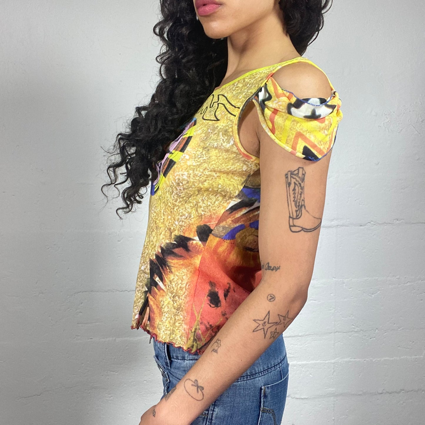Vintage 2000's Summer Yellow Tee with Multicoloured Print and Chiffon Draped Micro Sleeves (L)