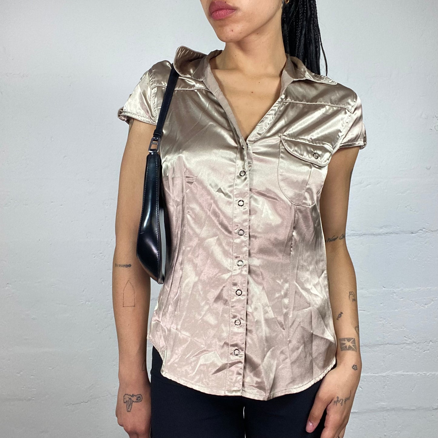 Vintage 2000's Office Girl Shiny Beige Satin Doll Cut Button Up Shirt (M)