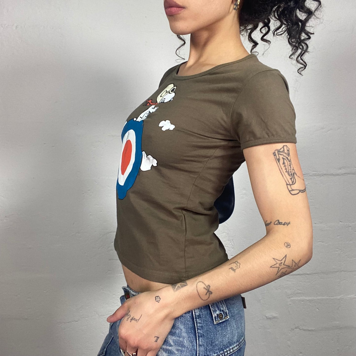 Vintage 2000's Casual Khaki Brown Baby Tee with Cartoon Print (S)