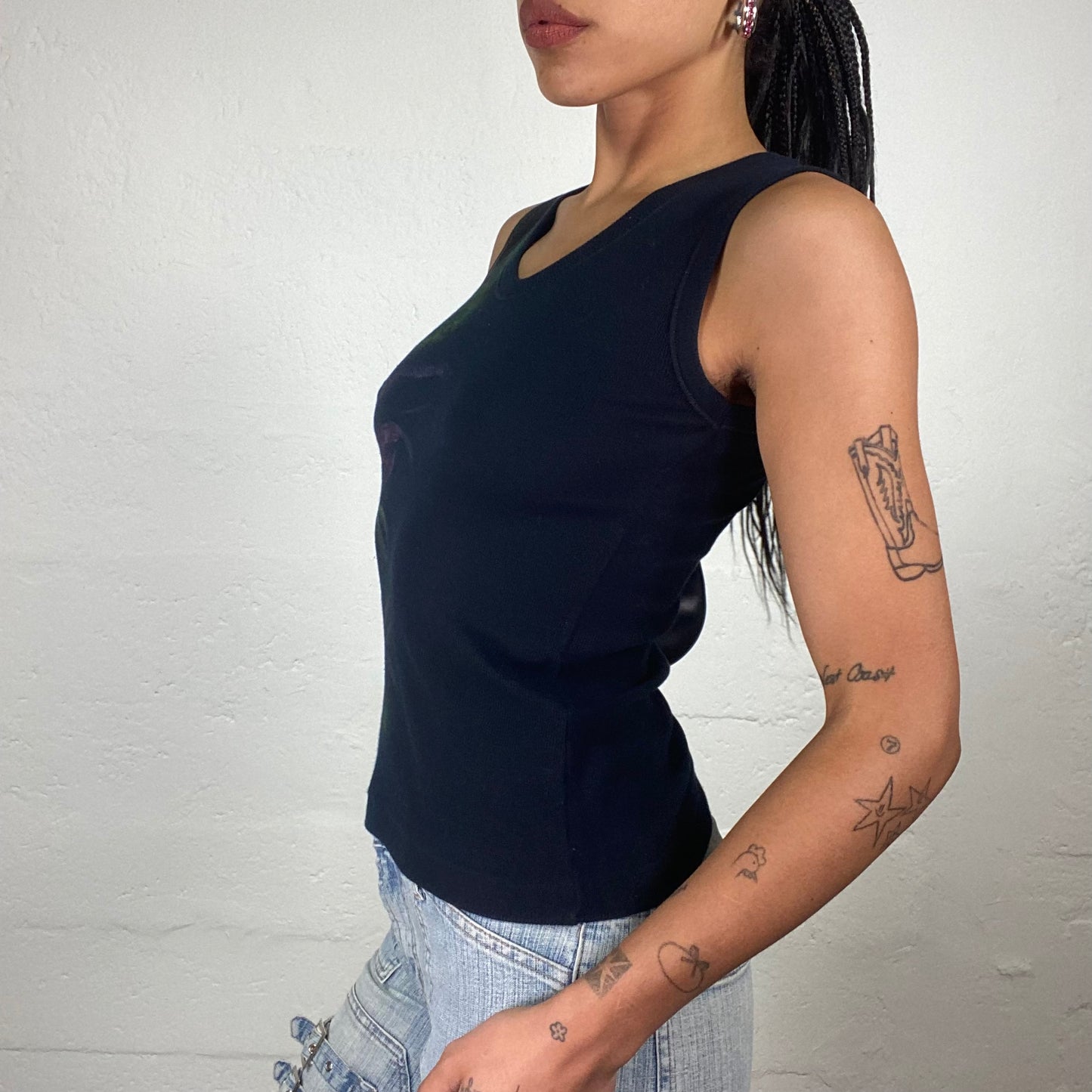Vintage 2000’s Fairy Black Jersey Tank Top with Green and Pink Painting Style Floral Print (S)