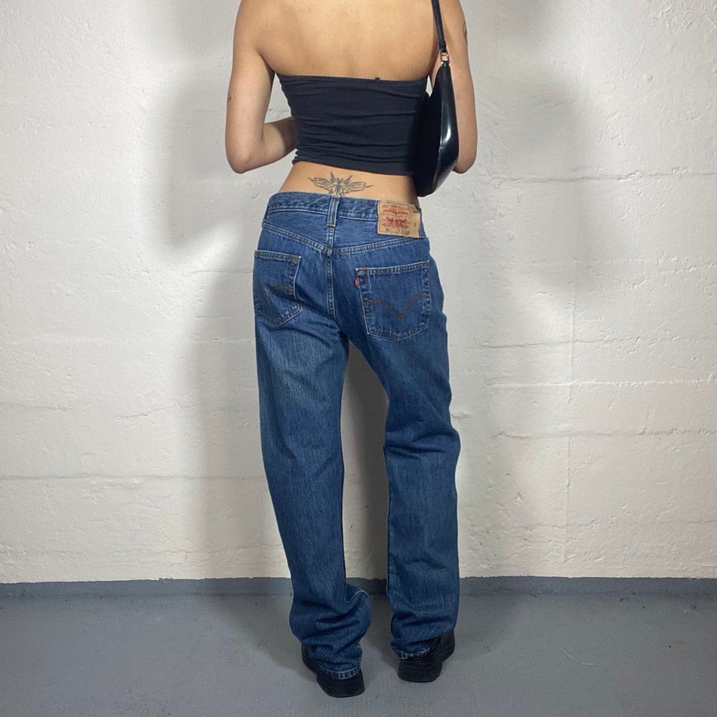 Vintage 2000's Classic Levi’s Blue Jeans (M/L)