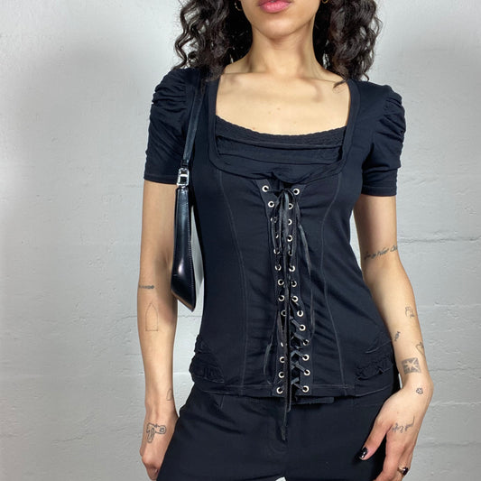 Vintage 2000's Gothic Corset Style Lace Up Shortsleeved Black Top (S)