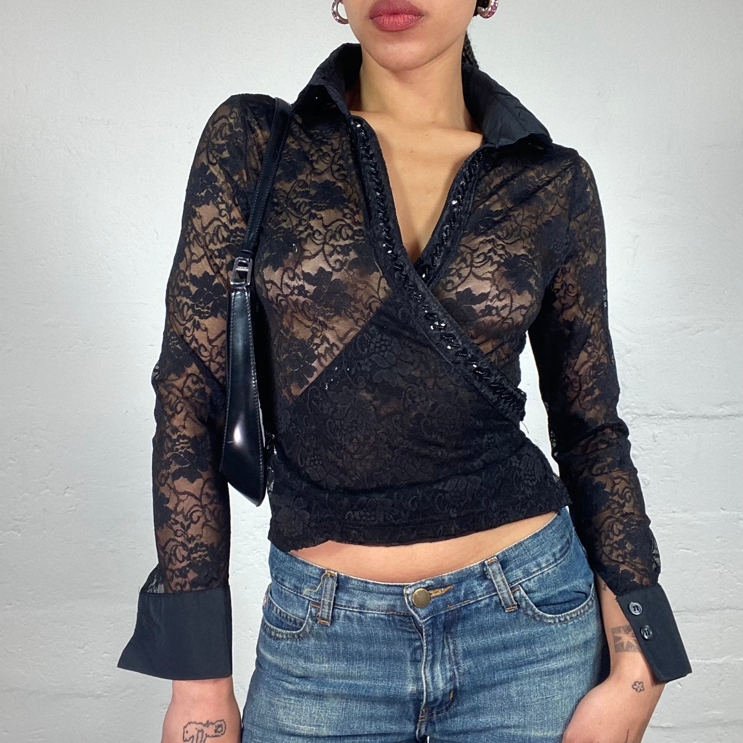 Vintage 2000's Romantic Black Lace Material See Theough Longsleeve Shirt (L)
