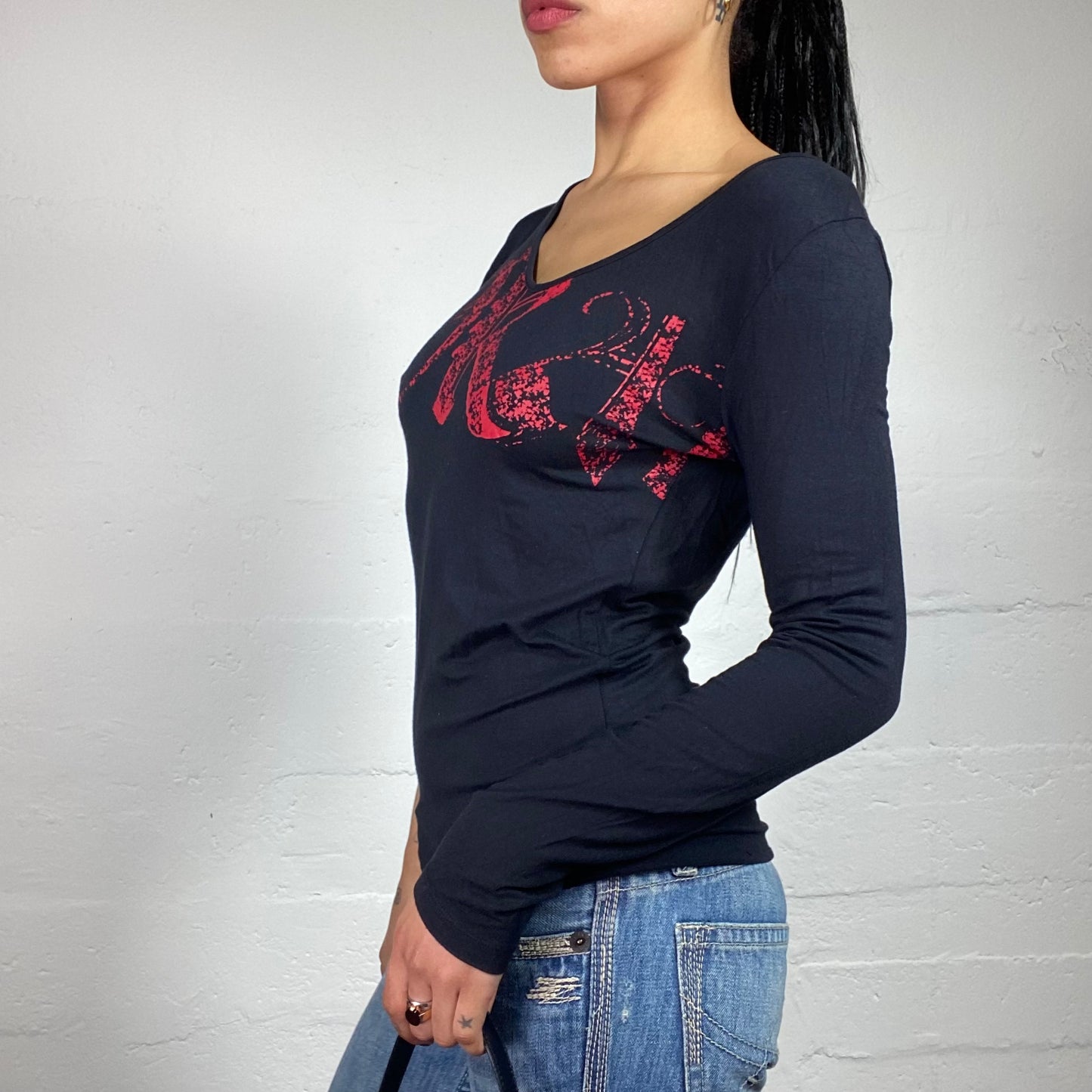 Vintage 2000's Goth Black Longsleeve Asymmetric V-Cut Top with Red Typography Print (M)
