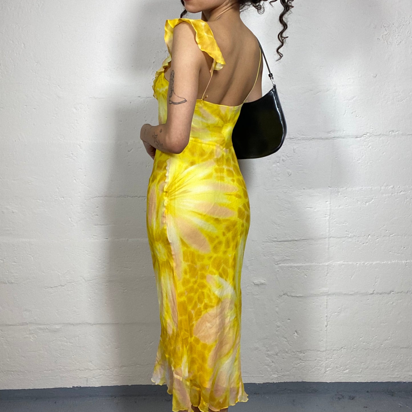 Vintage 2000's Summer Romantic Yellow Layered Asymmetric Printed Dress with Ruffles (M)