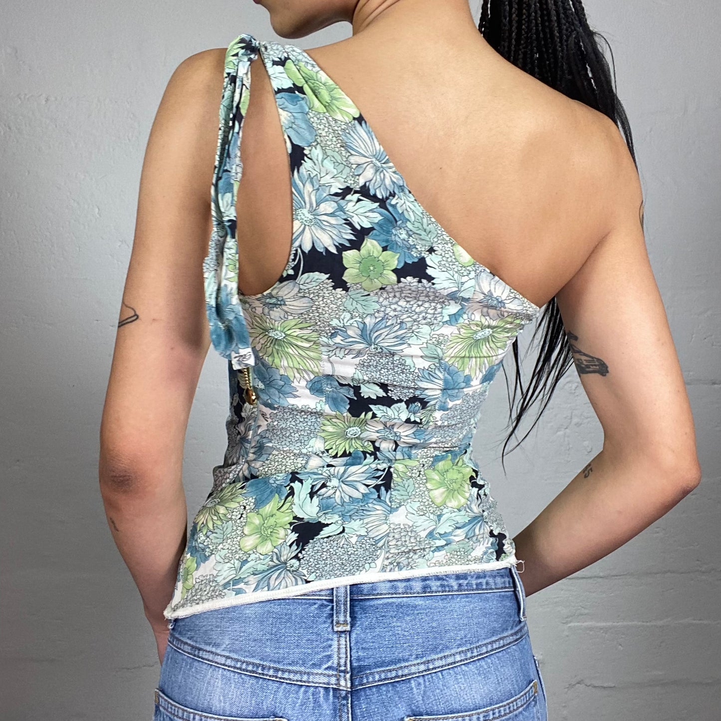 Vintage 2000's Romantic Summer Blue and Green Flower Print One Shoulder Top (M)