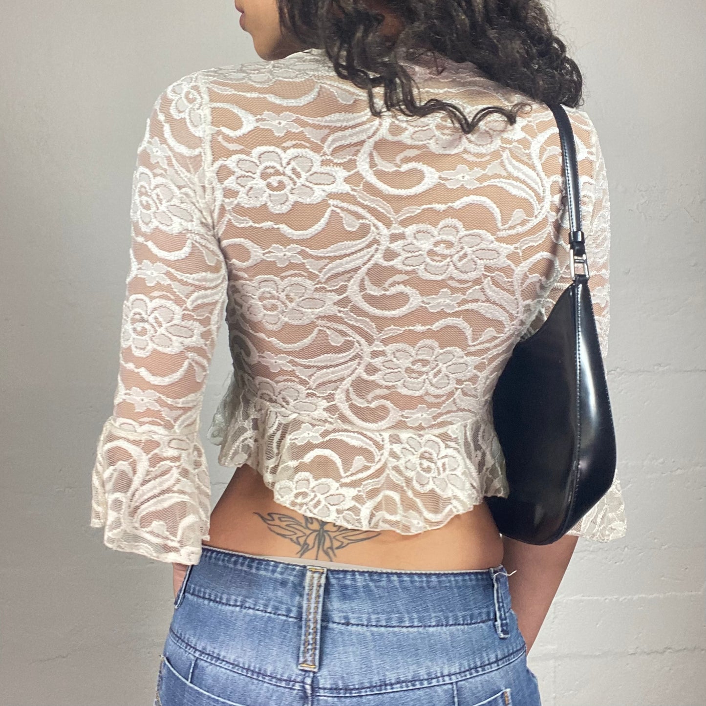 Vintage 2000's Romantic Lace Fabric White 2/4 Sleeve Middle Ribbon Bolero (M)
