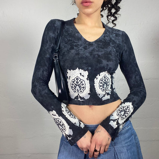 Vintage 2000's Boho Style Navy Blue Faded Longsleeve V-Neck Cropped Top with Contrast White Pattern (S)