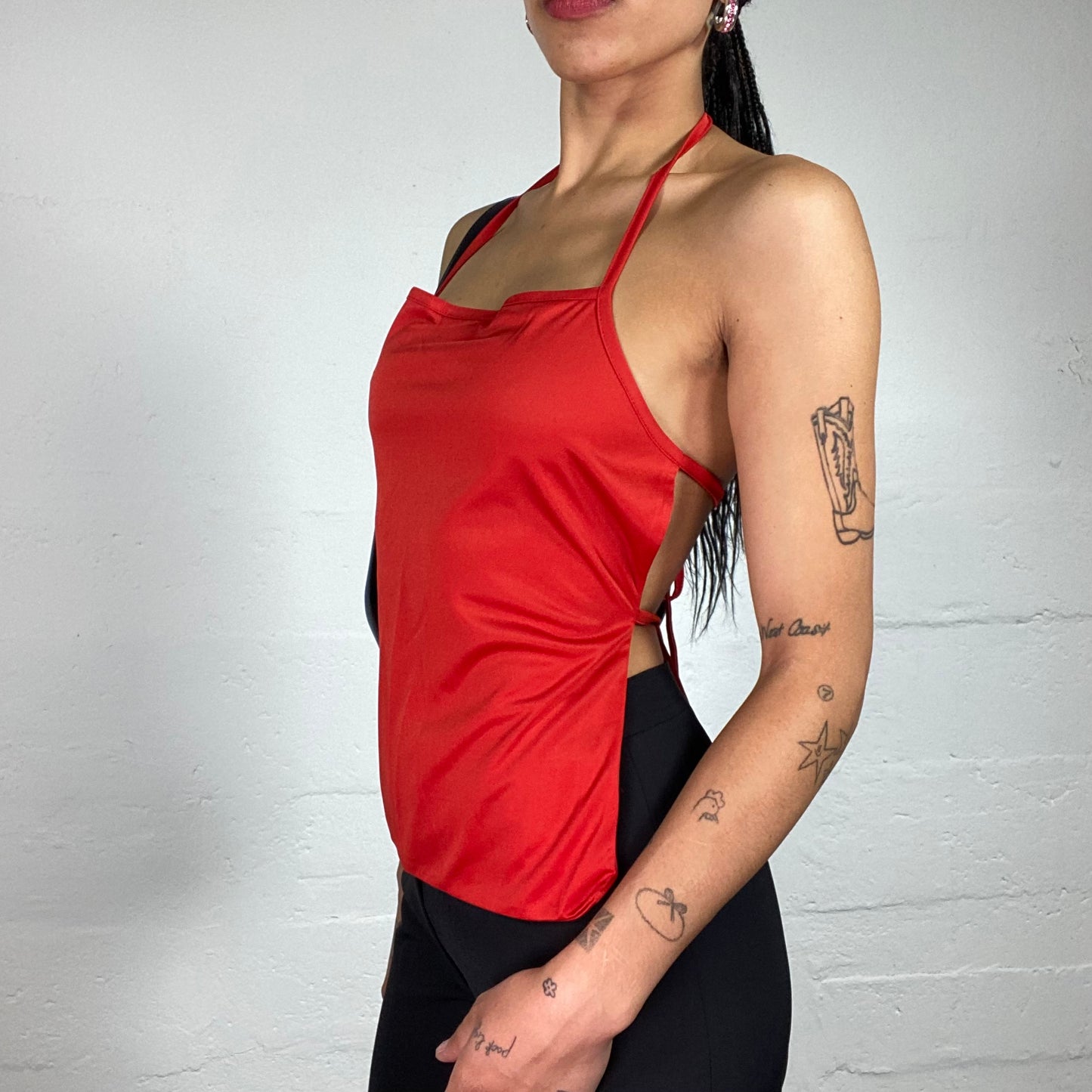 Vintage 2000's Downtown Girl Red Classy Neckholder Top with Open Back and Bindings (L)