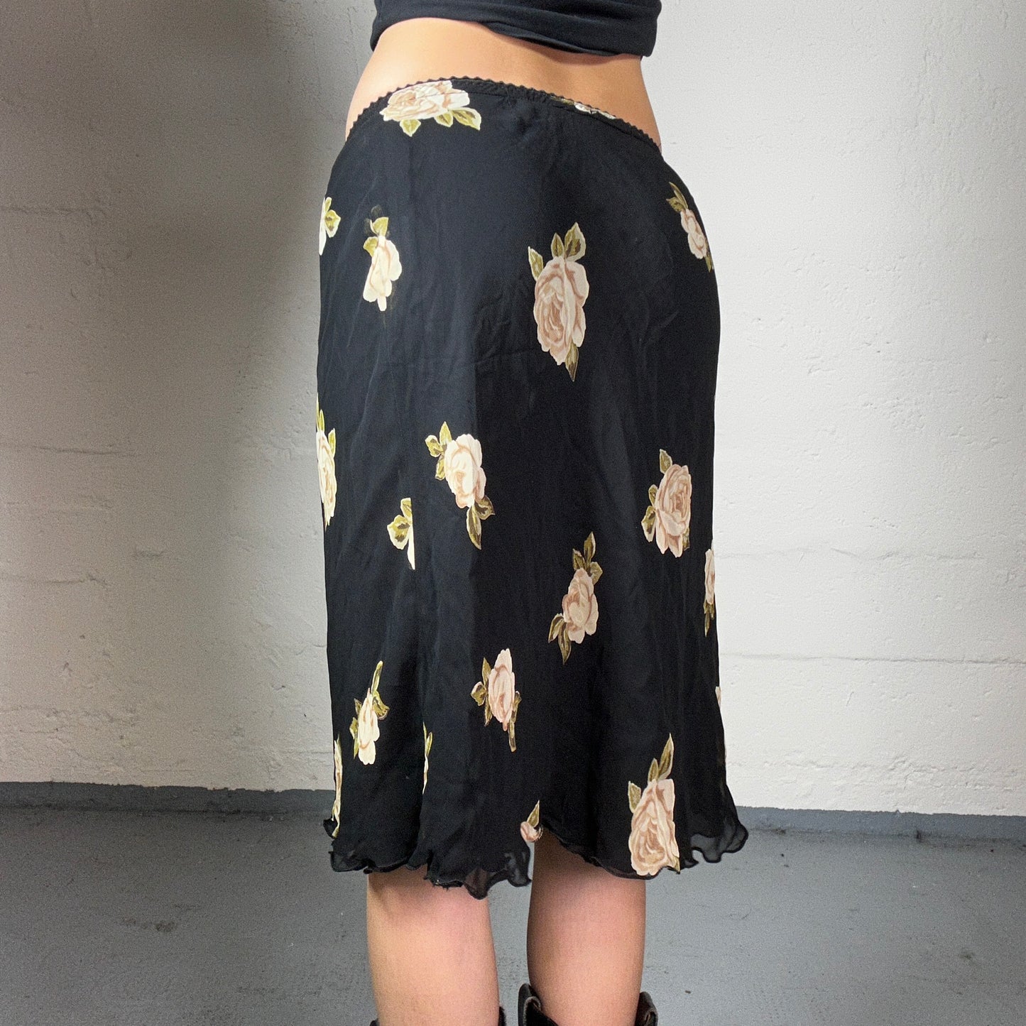 Vintage 2000's Romantic Black Chiffon Midi Skirt with Beige Roses Print (S)