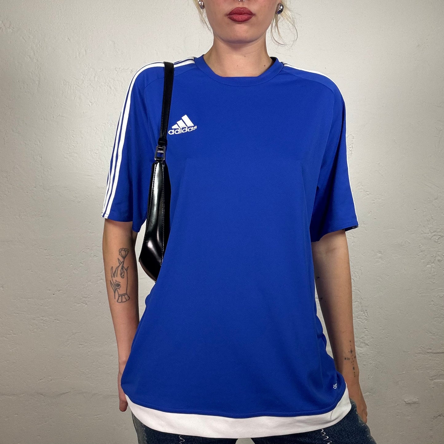 Vintage 2000's Archive Adidas Electric Blue and White Logo T-Shirt (M)