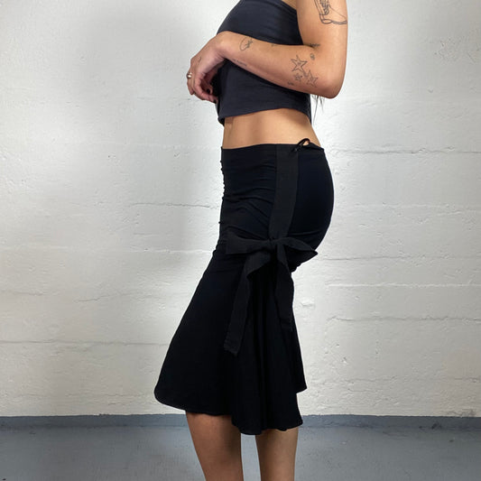Vintage 2000's Roberto Cavalli Romantic Black Midi Skirt with Roses Side Embroidery (M)