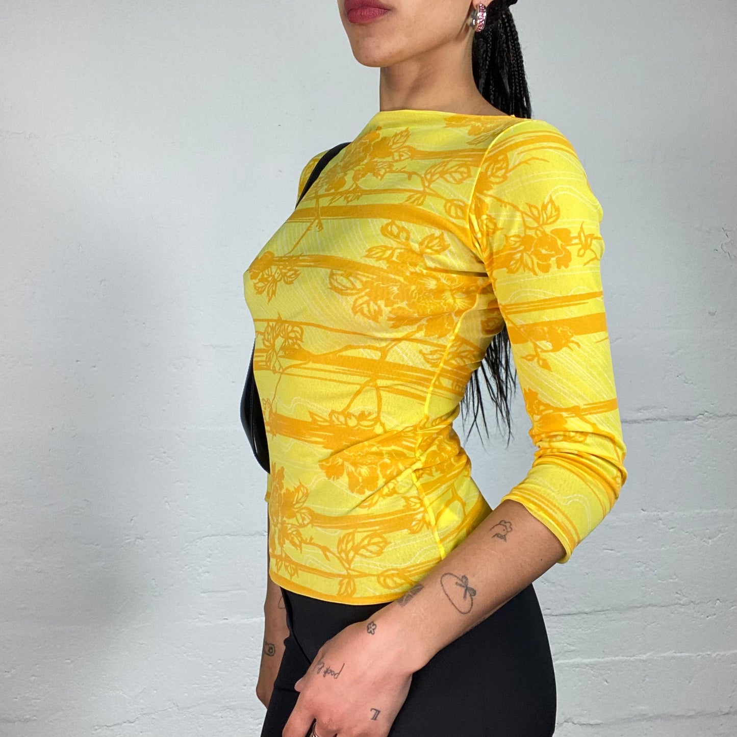 Vintage 2000's Summer Girl Yellow Longsleeve Top with Matching Tone Boho Style Print (M)