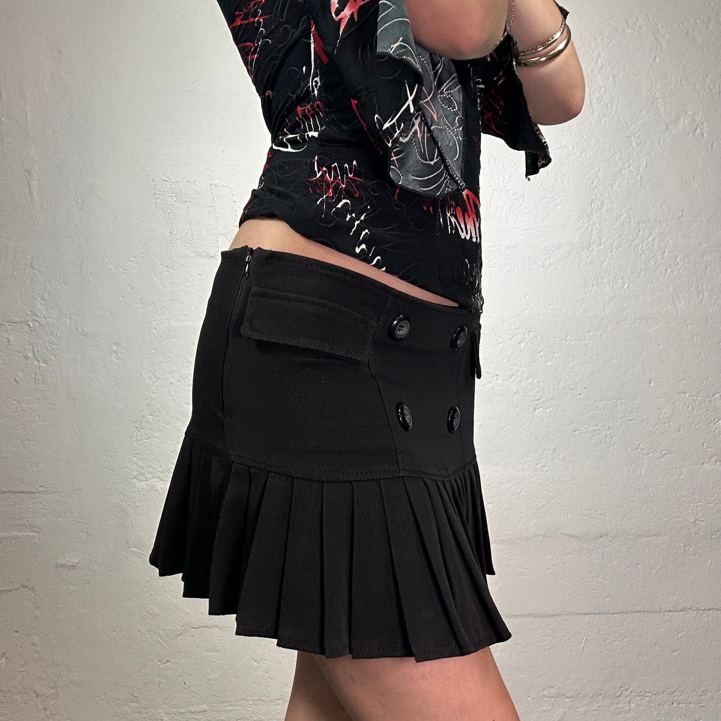 Vintage 2000's Cute Office Girl Print Black Pleated Mini Skirt with Buttons Decoration (S)