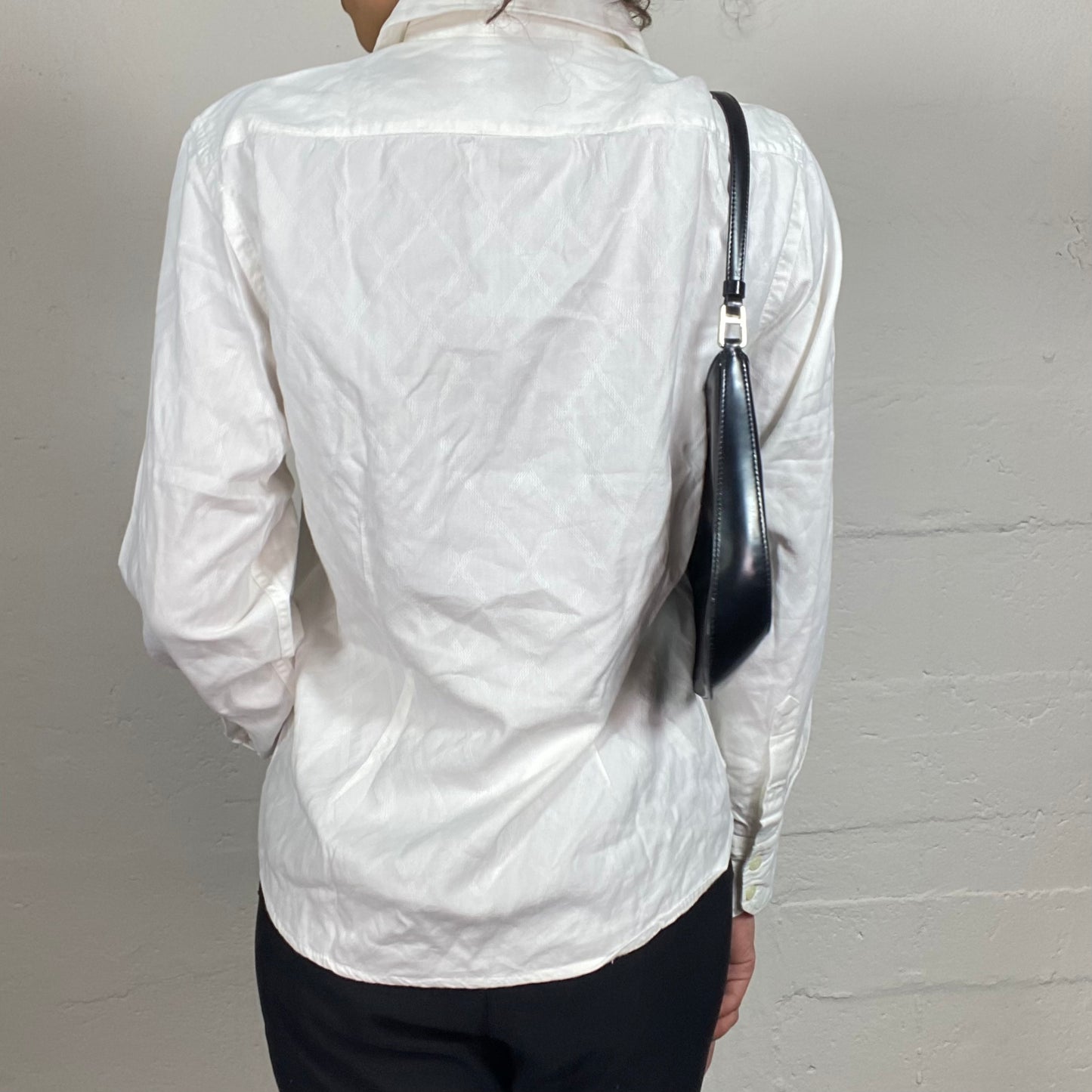 Vintage 2000's Romantic Summer White Button Up Shirt with Beige Floral Print (M)