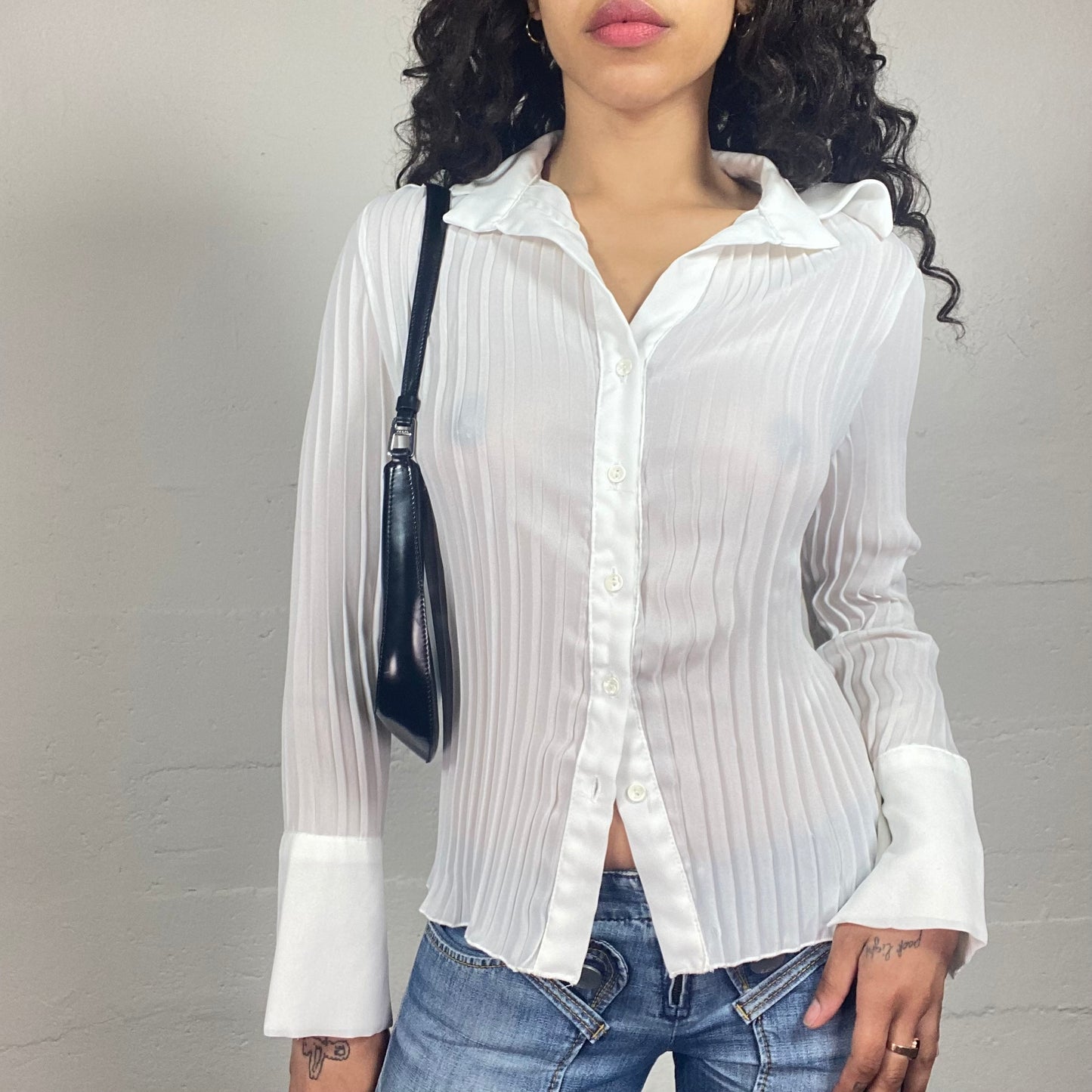 Vintage 2000's Summer White Pleated See Through Button Up Collared Shirt (S)