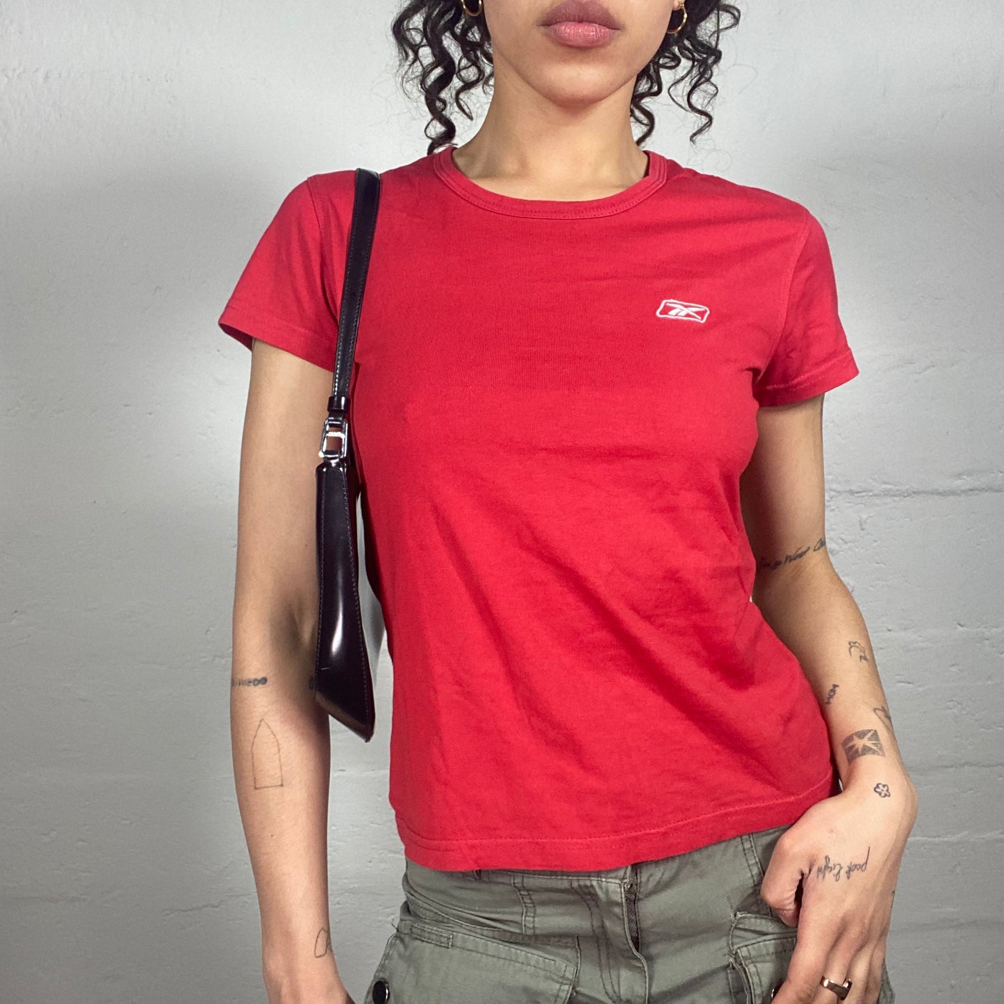 Vintage 2000's Archive Reebok Casual Red Baby Tee with White Logo (M)