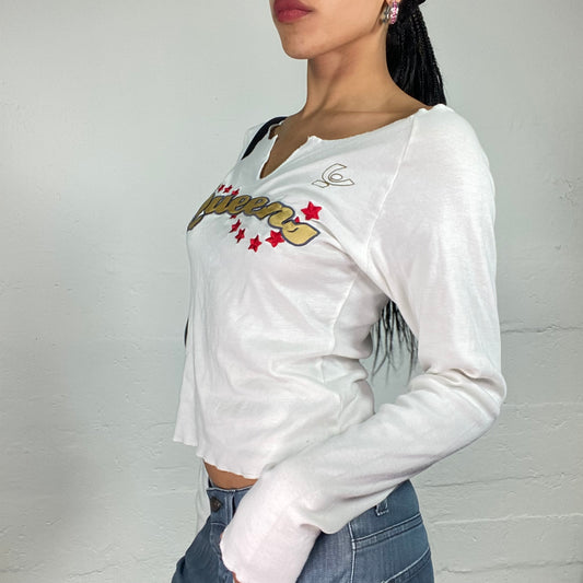 Vintage 2000's Downtown Girl White Longsleeve Boat Cut Top with Golden Queens Print (L)