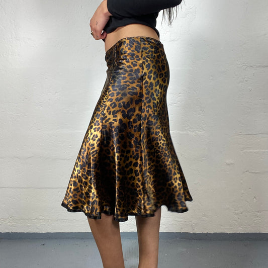 Vintage 2000's Glamorous Brown and Yellow Toned Satin Leo Print Skirt (S)