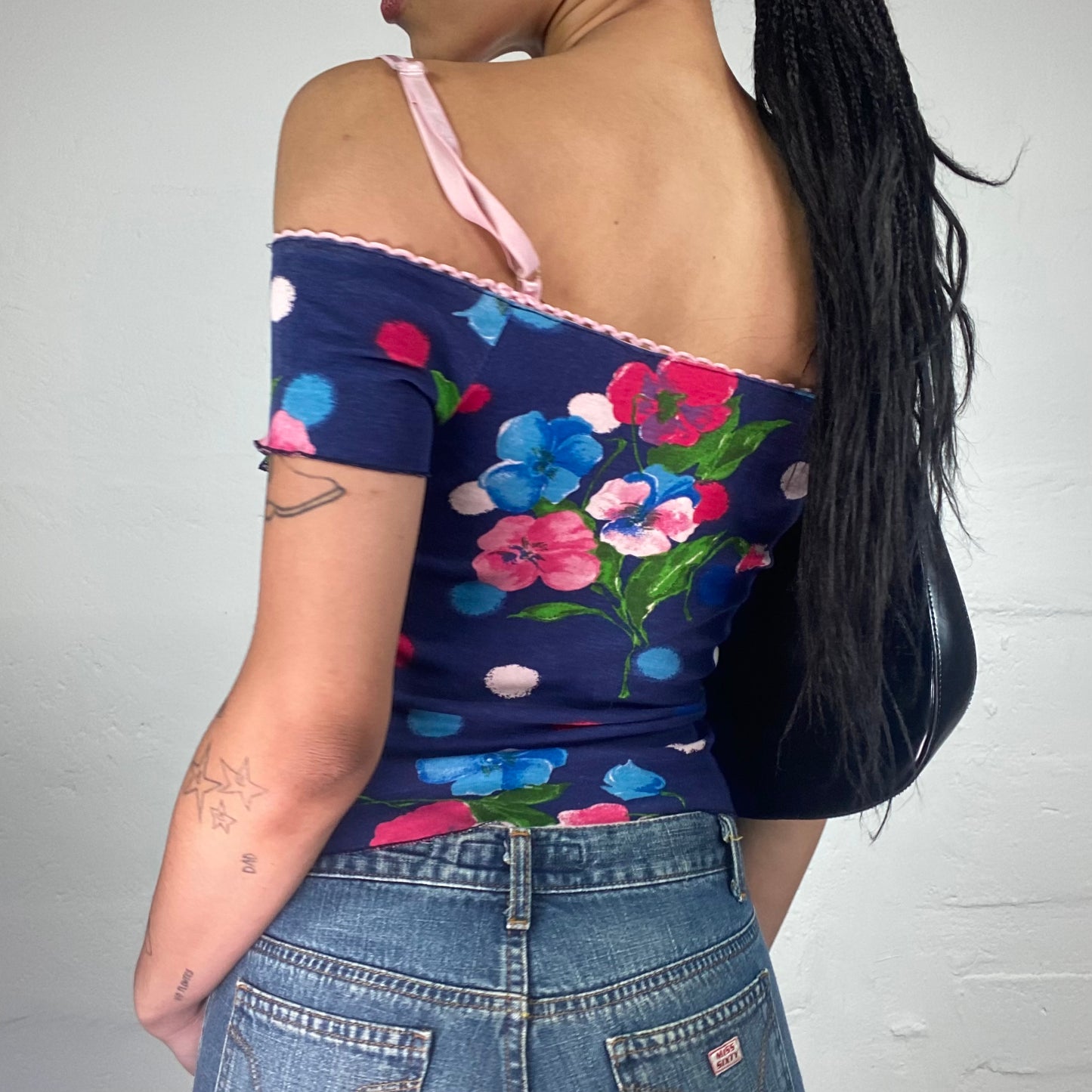 Vintage 2000's Cute Blue Off Shoulder Top with Pink Toned Colourful Print (S)